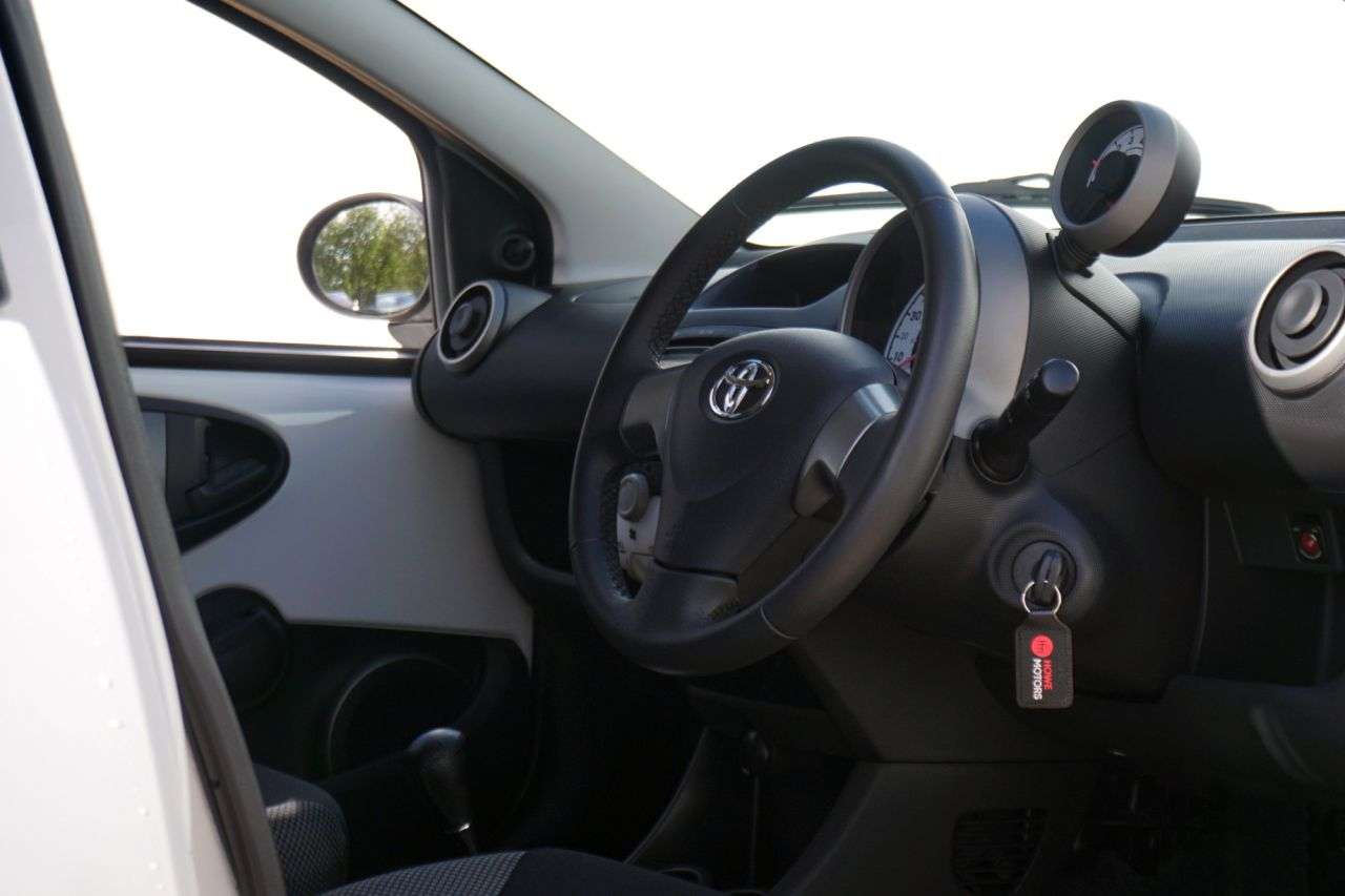 2012 TOYOTA AYGO 2012 TOYOTA AYGO