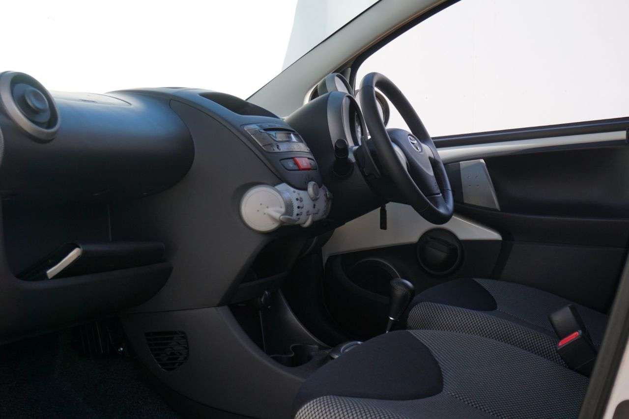 2012 TOYOTA AYGO 2012 TOYOTA AYGO
