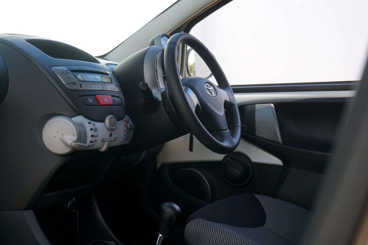 2012 TOYOTA AYGO 2012 TOYOTA AYGO