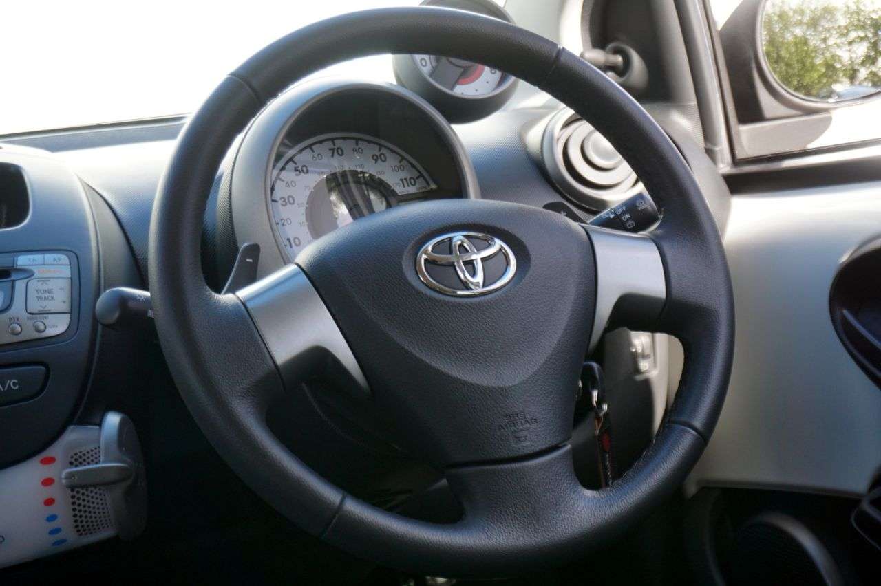 2012 TOYOTA AYGO 2012 TOYOTA AYGO