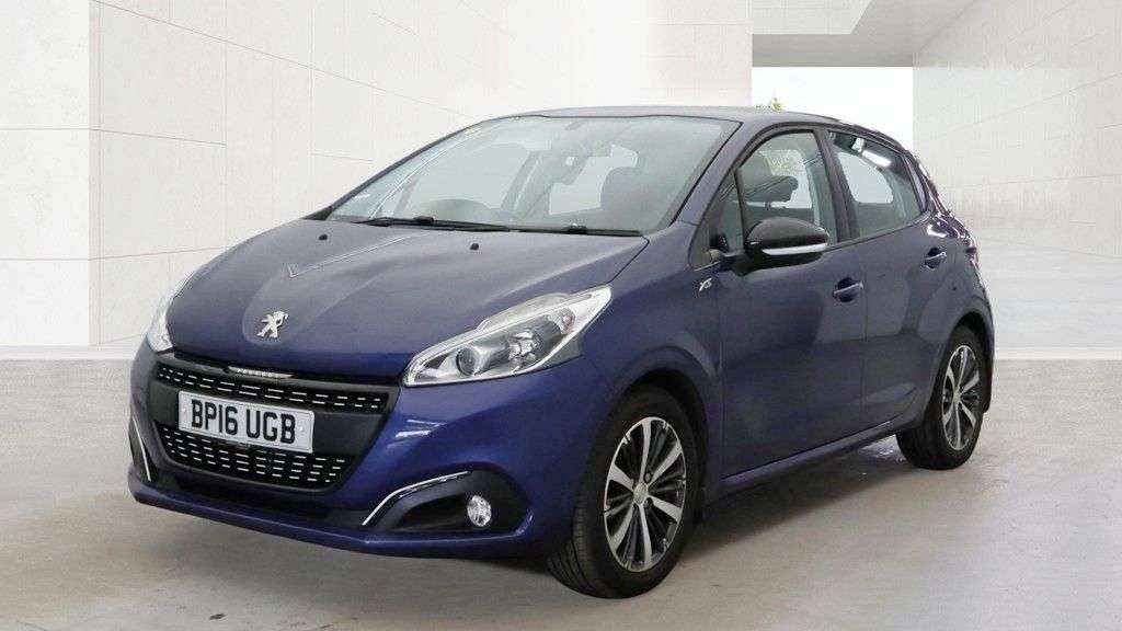 A 2016 PEUGEOT 208 1.2 PureTech XS White Hatchback Petrol Manual Euro 6 5dr - Just 12,522 Mile A 2016 PEUGEOT 208 1.2 PureTech XS White Hatchback Petrol Manual Euro 6 5dr - Just 12,522 Mile