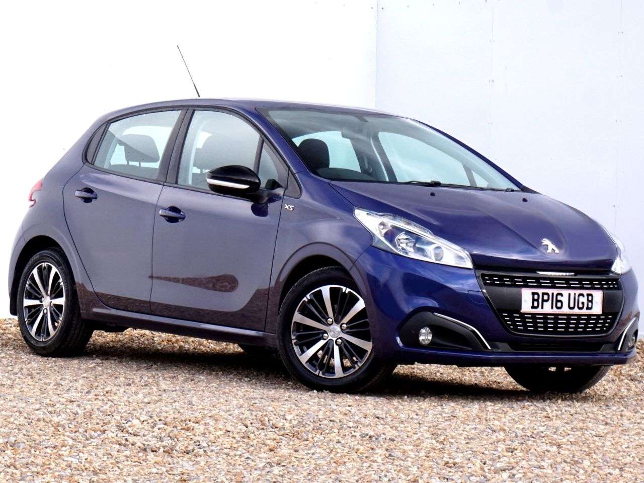 2016 PEUGEOT 208 2016 PEUGEOT 208