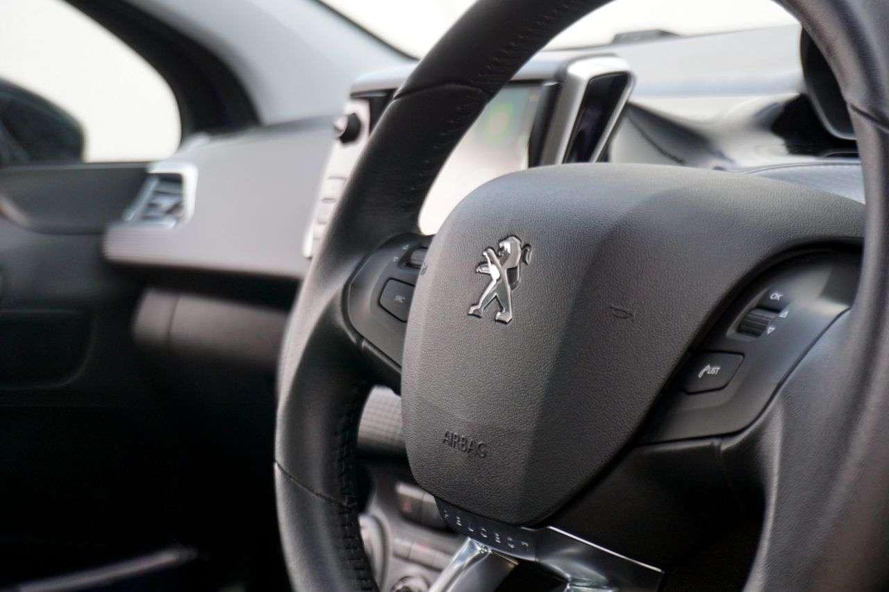 2016 PEUGEOT 208 2016 PEUGEOT 208