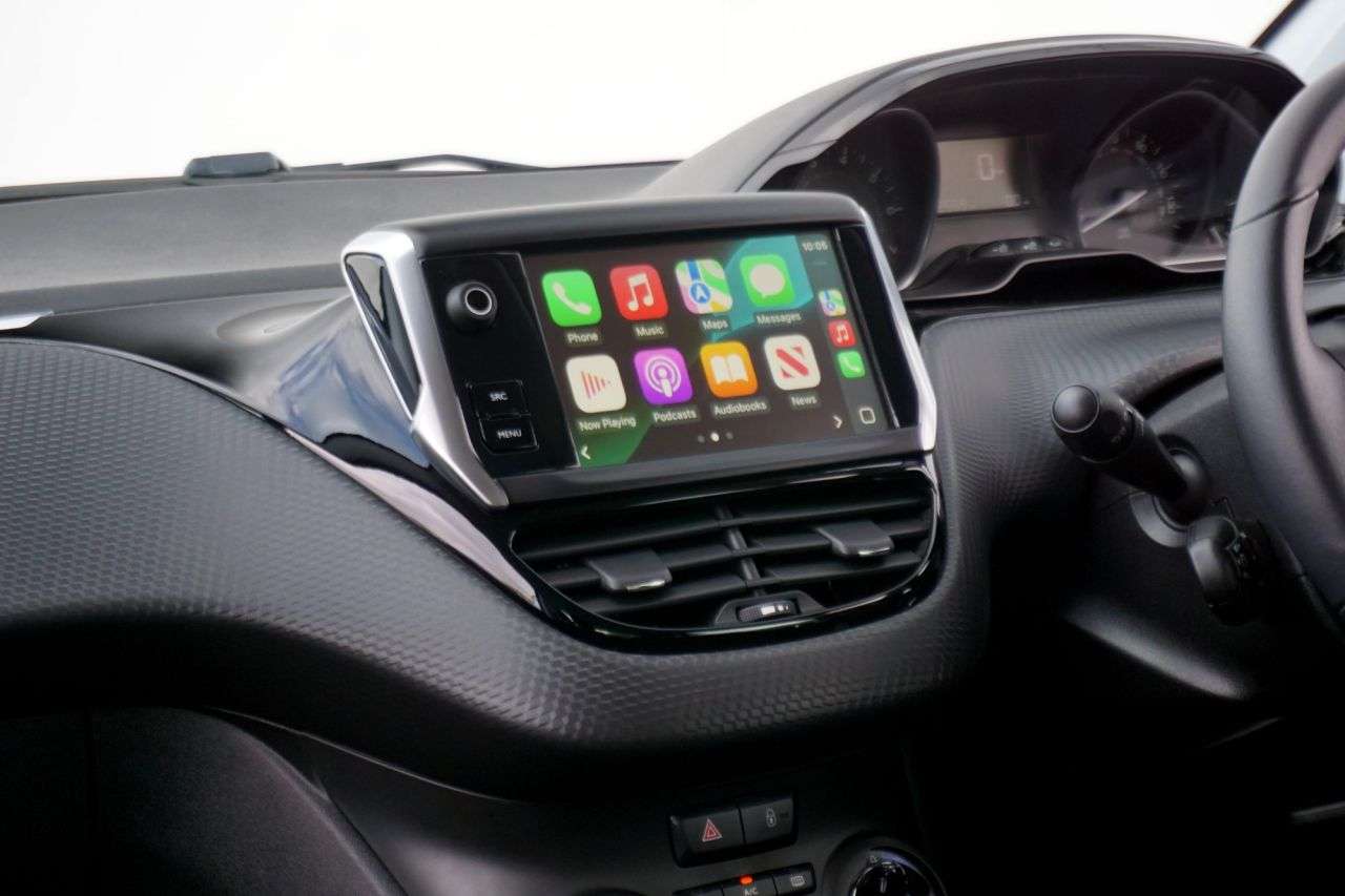 2016 PEUGEOT 208 2016 PEUGEOT 208
