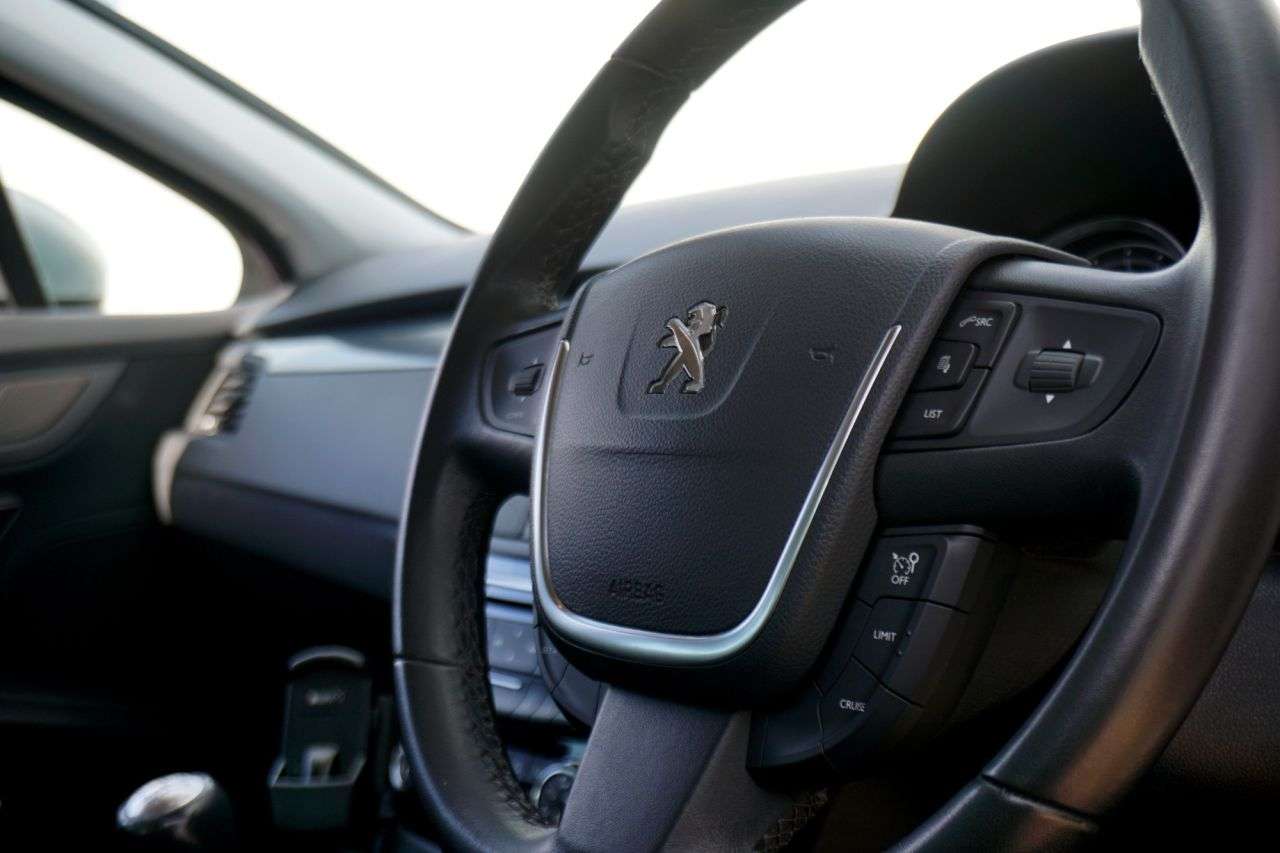 2013 PEUGEOT 508 2013 PEUGEOT 508