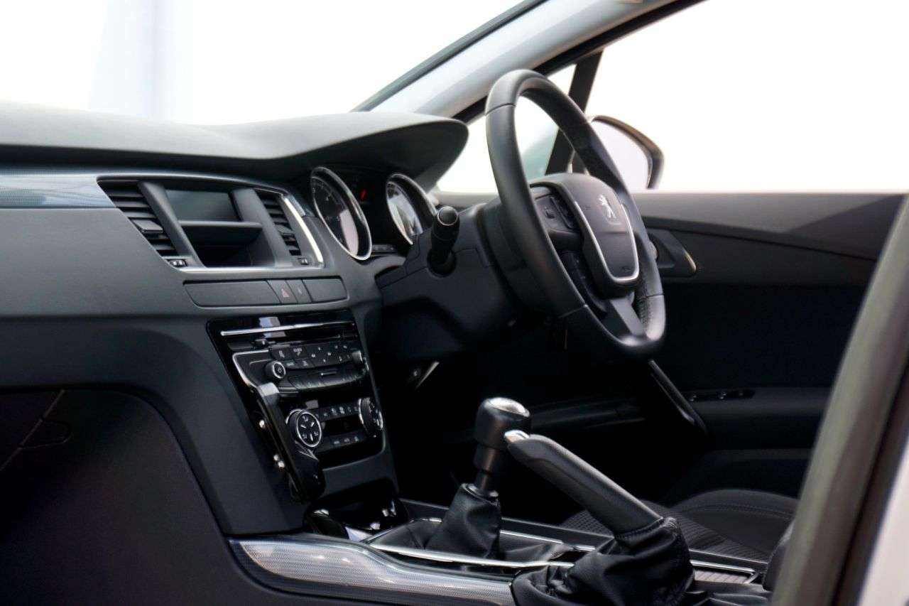 2013 PEUGEOT 508 2013 PEUGEOT 508