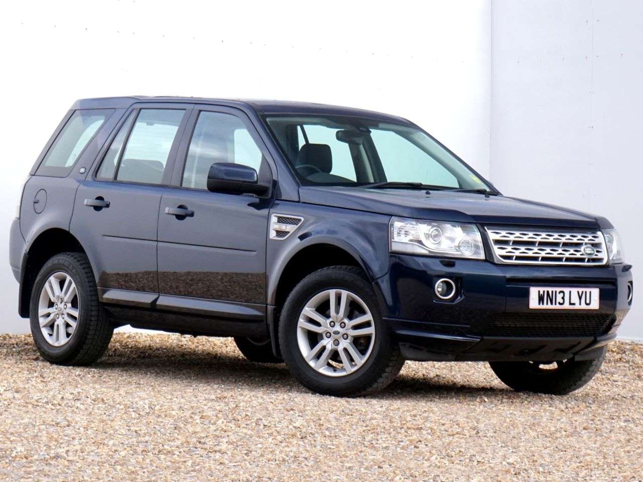 A 2013 LAND ROVER FREELANDER 2 2.2 TD4 XS SUV Diesel CommandShift 4WD 5dr - Just 49,049 Miles from New / R A 2013 LAND ROVER FREELANDER 2 2.2 TD4 XS SUV Diesel CommandShift 4WD 5dr - Just 49,049 Miles from New / R