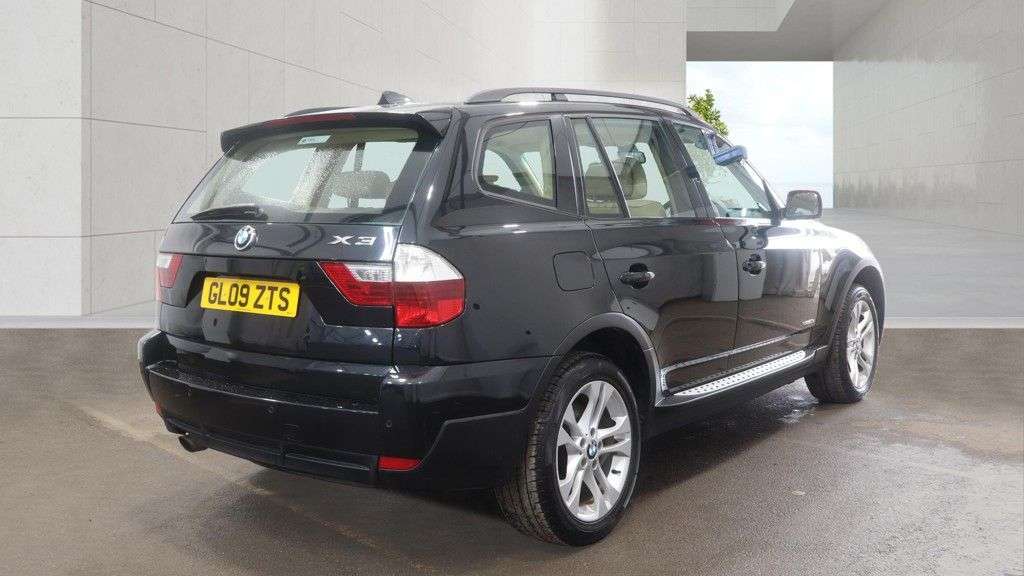 A 2009 BMW X3 2.0 20d SE SUV Diesel Steptronic xDrive 5dr - Just 48,000 Miles / Panoramic A 2009 BMW X3 2.0 20d SE SUV Diesel Steptronic xDrive 5dr - Just 48,000 Miles / Panoramic