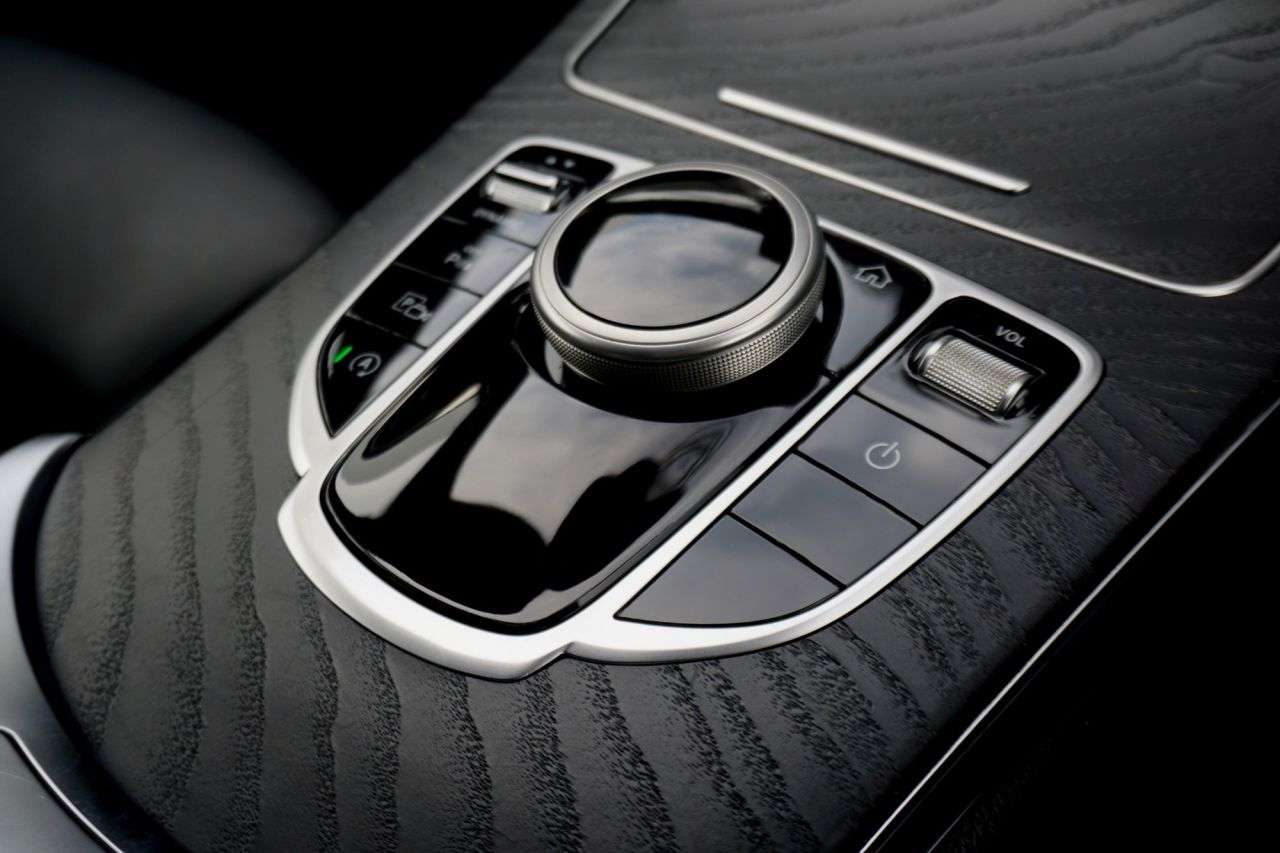 2019 MERCEDES-BENZ C-CLASS 2019 MERCEDES-BENZ C-CLASS