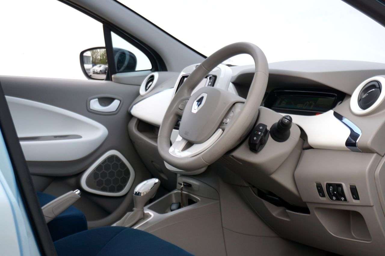 2014 RENAULT ZOE 2014 RENAULT ZOE