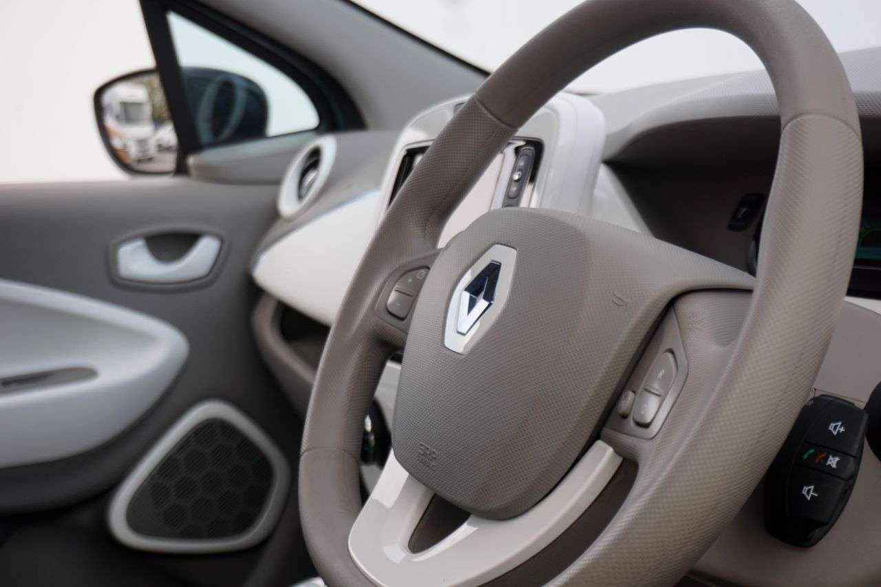 2014 RENAULT ZOE 2014 RENAULT ZOE