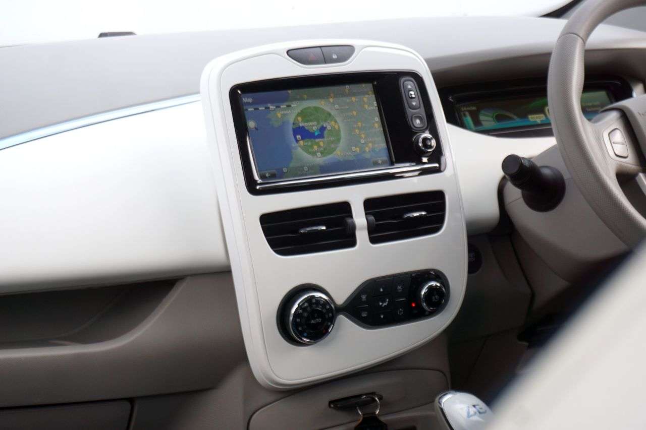 2014 RENAULT ZOE 2014 RENAULT ZOE