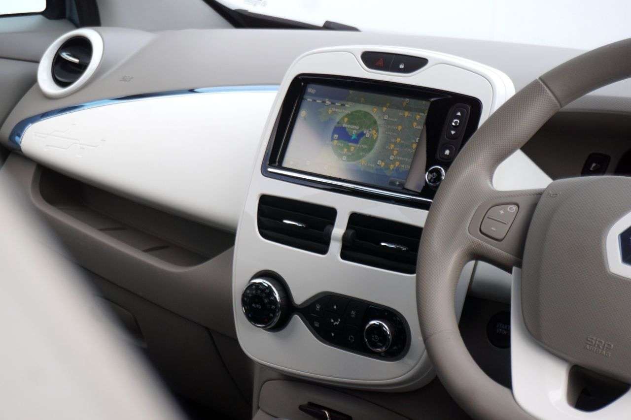 2014 RENAULT ZOE 2014 RENAULT ZOE