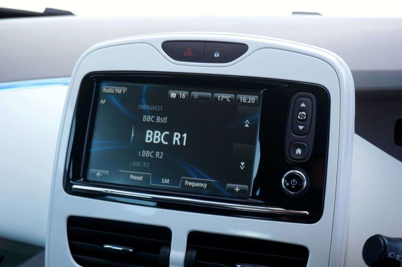 2014 RENAULT ZOE 2014 RENAULT ZOE