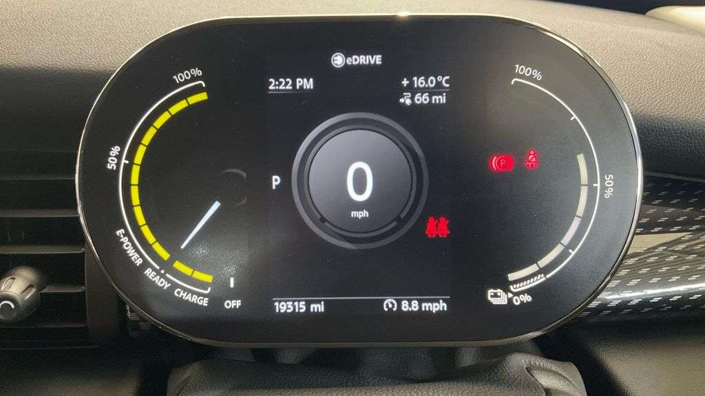 A 2020 MINI ELECTRIC HATCH Cooper SE 32.6kWh Level 1 Hatchback Electric Auto 3dr - Just 19,315 Miles / A 2020 MINI ELECTRIC HATCH Cooper SE 32.6kWh Level 1 Hatchback Electric Auto 3dr - Just 19,315 Miles /