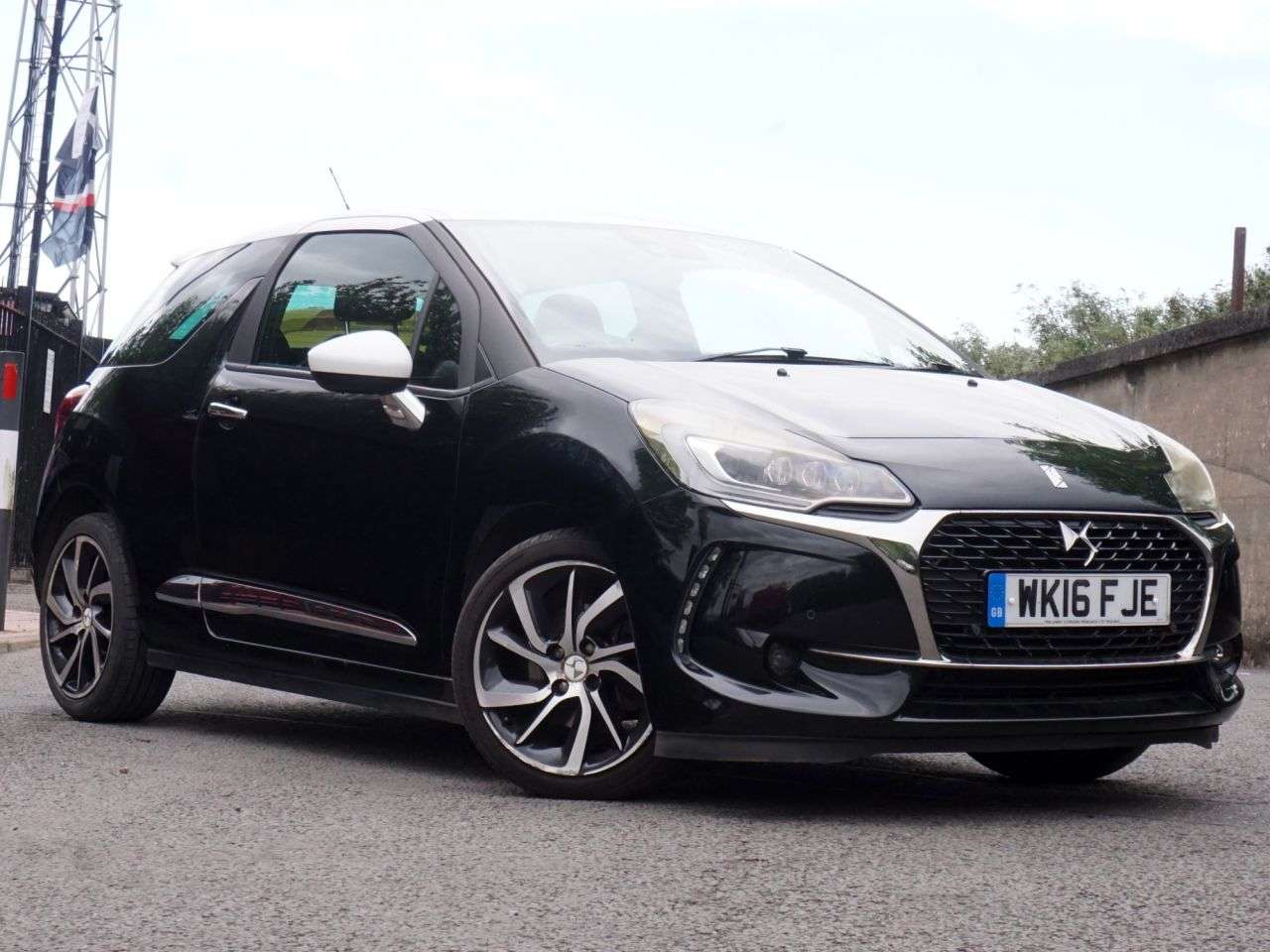 A 2016 DS AUTOMOBILES DS 3 1.6 THP Prestige Hatchback Petrol Manual Euro 6 (s/s) 3dr - Just 81,162 Mil A 2016 DS AUTOMOBILES DS 3 1.6 THP Prestige Hatchback Petrol Manual Euro 6 (s/s) 3dr - Just 81,162 Mil