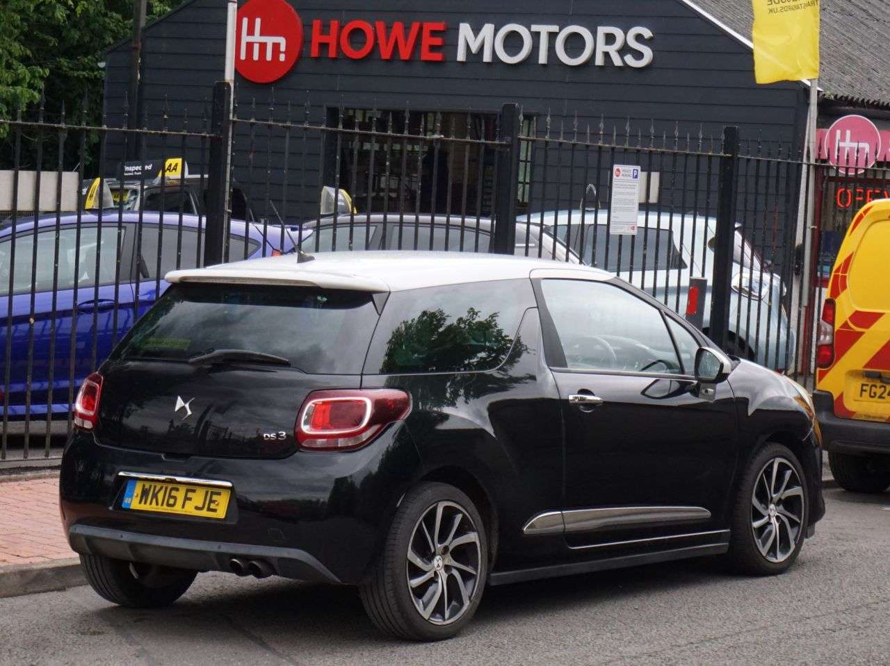 A 2016 DS AUTOMOBILES DS 3 1.6 THP Prestige Hatchback Petrol Manual Euro 6 (s/s) 3dr - Just 81,162 Mil A 2016 DS AUTOMOBILES DS 3 1.6 THP Prestige Hatchback Petrol Manual Euro 6 (s/s) 3dr - Just 81,162 Mil