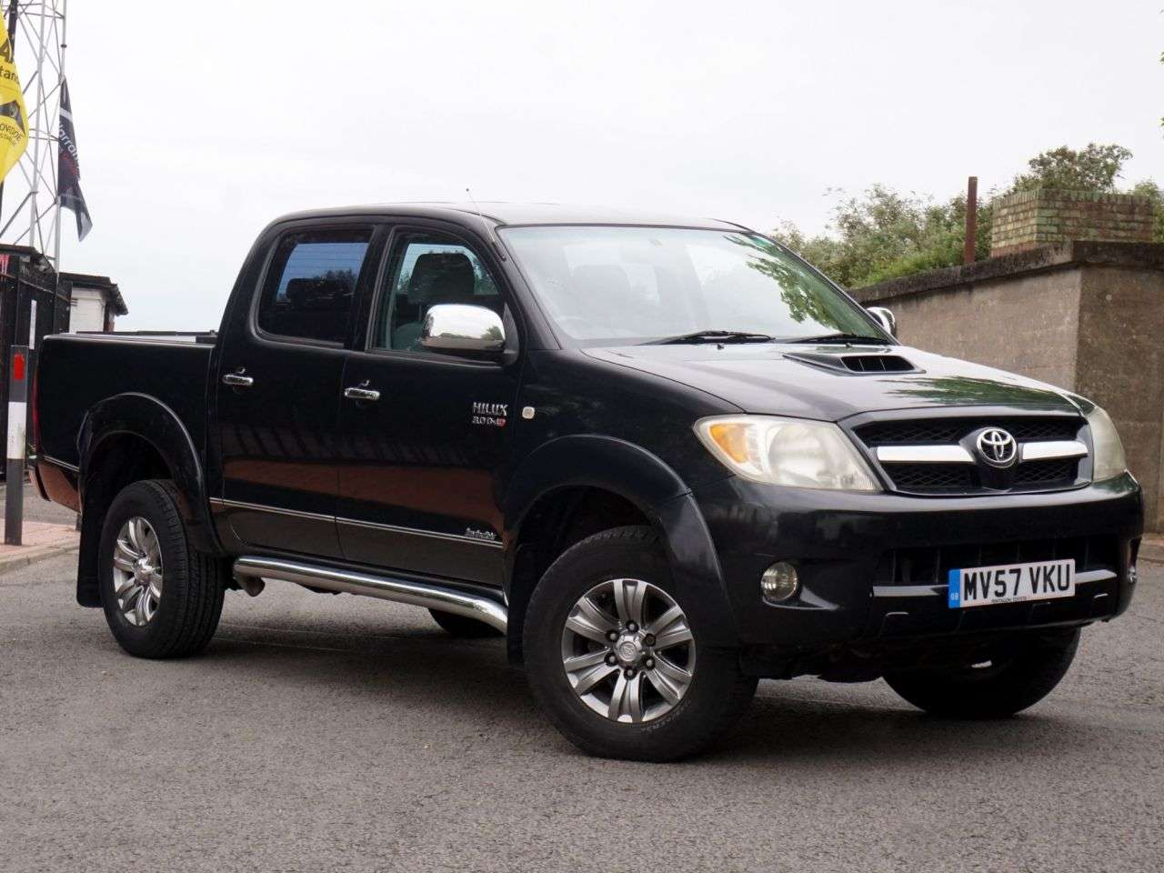A 2007 TOYOTA HILUX 3.0 D-4D Invincible Pickup Diesel Manual 4WD 4dr - Just 38,024 Miles from N A 2007 TOYOTA HILUX 3.0 D-4D Invincible Pickup Diesel Manual 4WD 4dr - Just 38,024 Miles from N