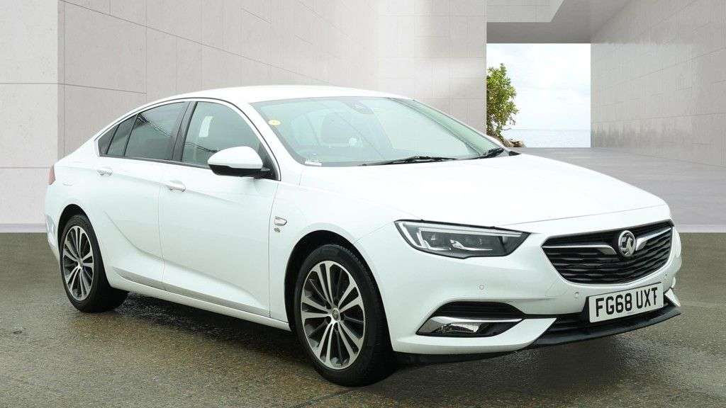 A 2018 VAUXHALL INSIGNIA 1.5i Turbo GPF Elite Nav Grand Sport Petrol Manual Euro 6 (s/s) 5dr - Just A 2018 VAUXHALL INSIGNIA 1.5i Turbo GPF Elite Nav Grand Sport Petrol Manual Euro 6 (s/s) 5dr - Just
