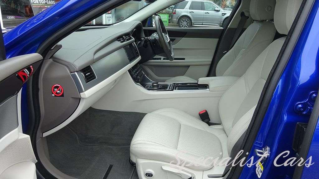 2017 JAGUAR XF 2017 JAGUAR XF