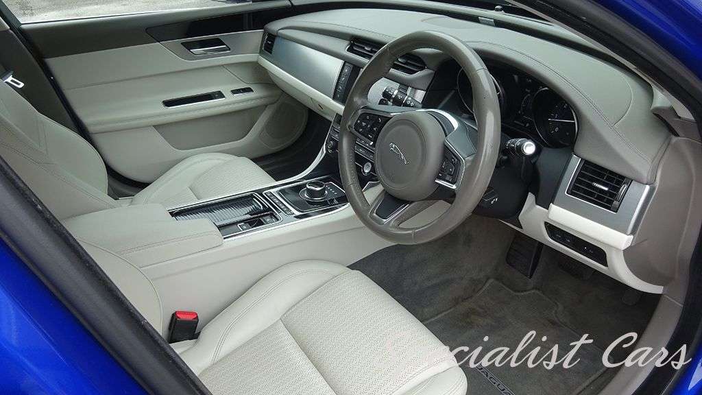 2017 JAGUAR XF 2017 JAGUAR XF