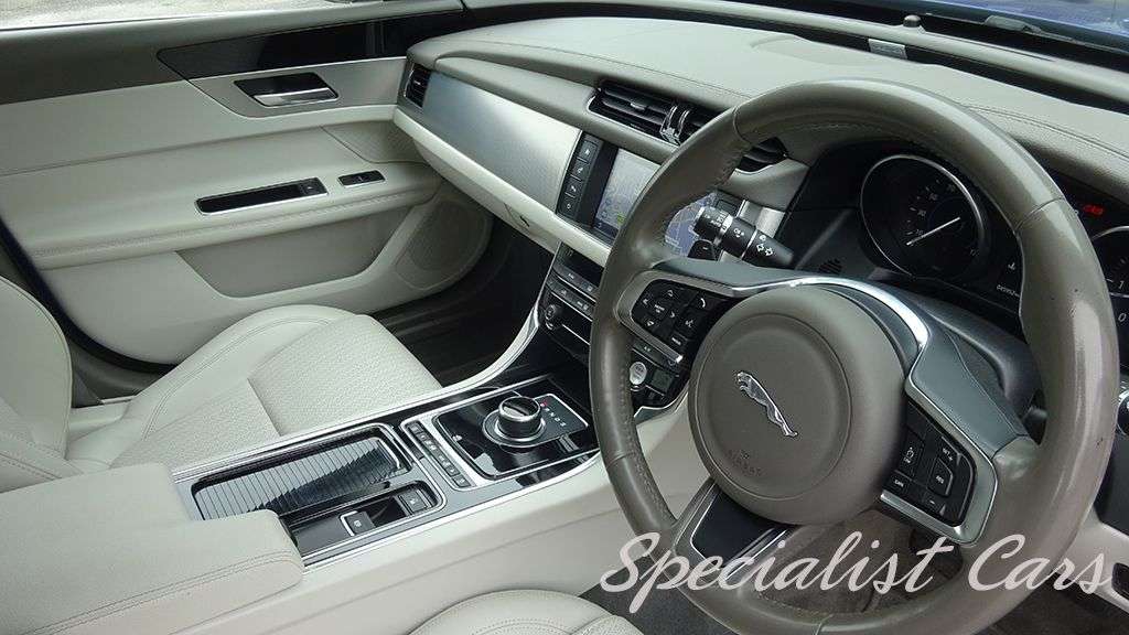 2017 JAGUAR XF 2017 JAGUAR XF