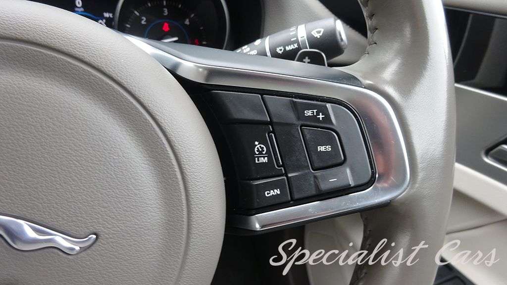 2017 JAGUAR XF 2017 JAGUAR XF