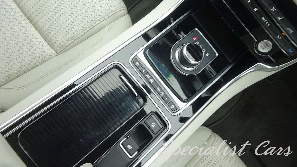 2017 JAGUAR XF 2017 JAGUAR XF