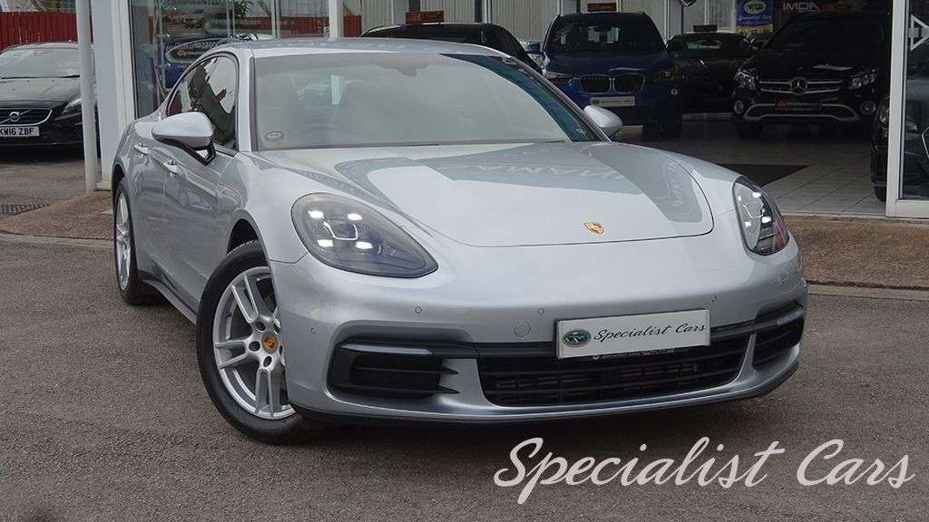 2017 PORSCHE PANAMERA 2017 PORSCHE PANAMERA