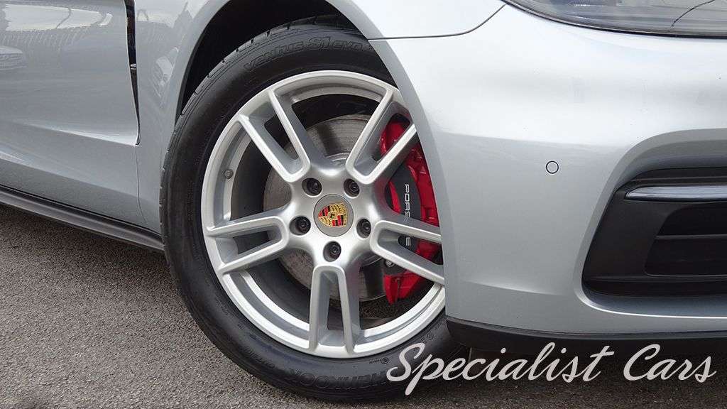 2017 PORSCHE PANAMERA 2017 PORSCHE PANAMERA