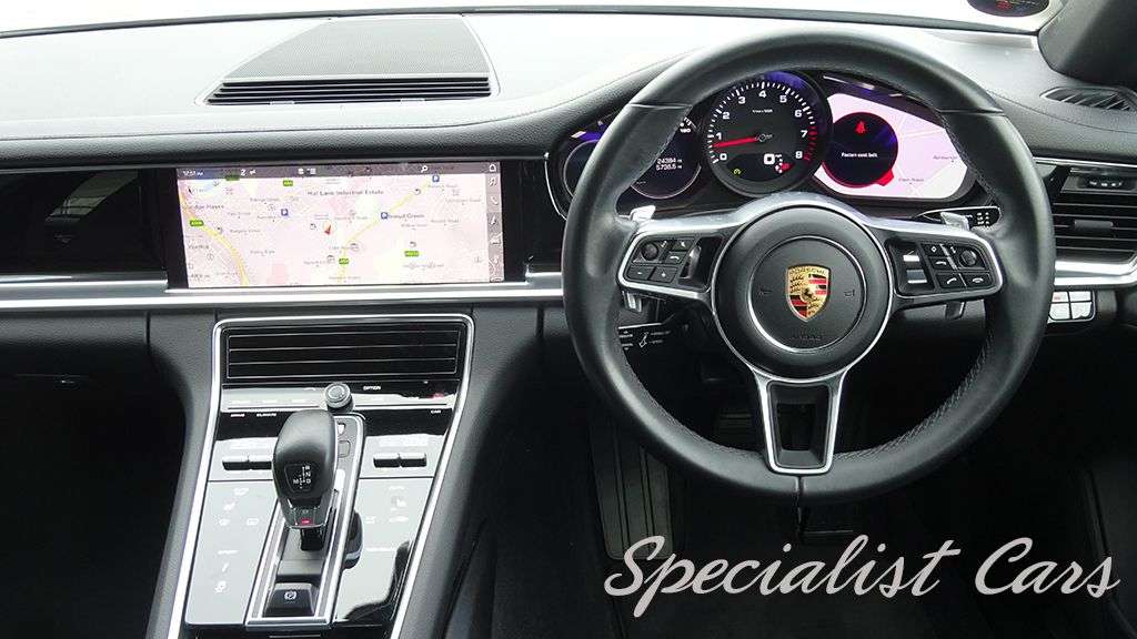 2017 PORSCHE PANAMERA 2017 PORSCHE PANAMERA