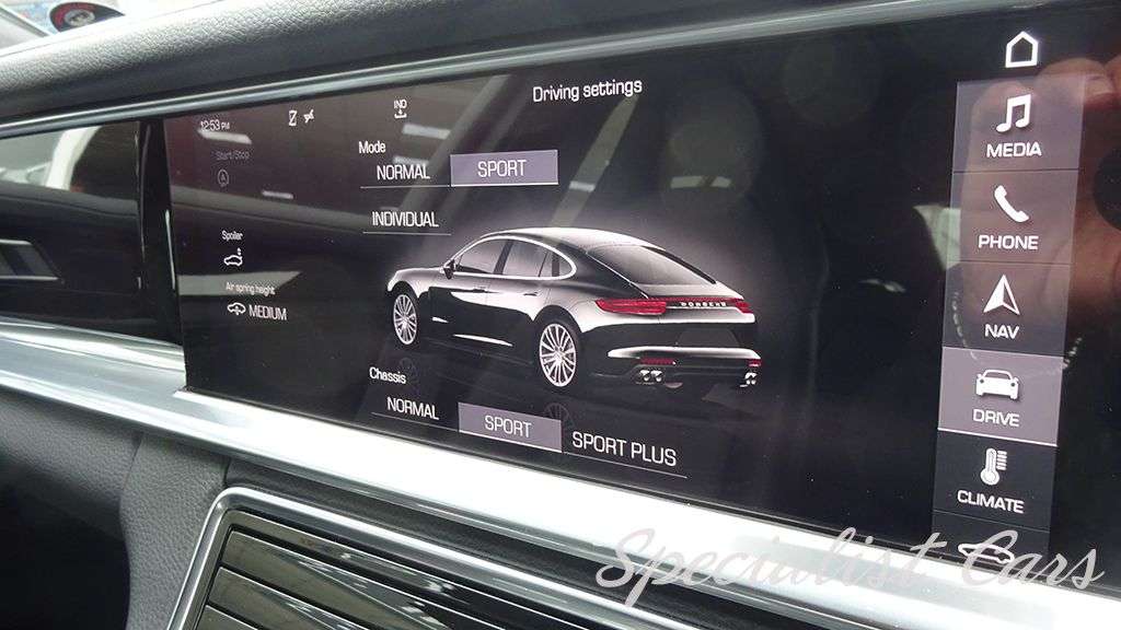 2017 PORSCHE PANAMERA 2017 PORSCHE PANAMERA