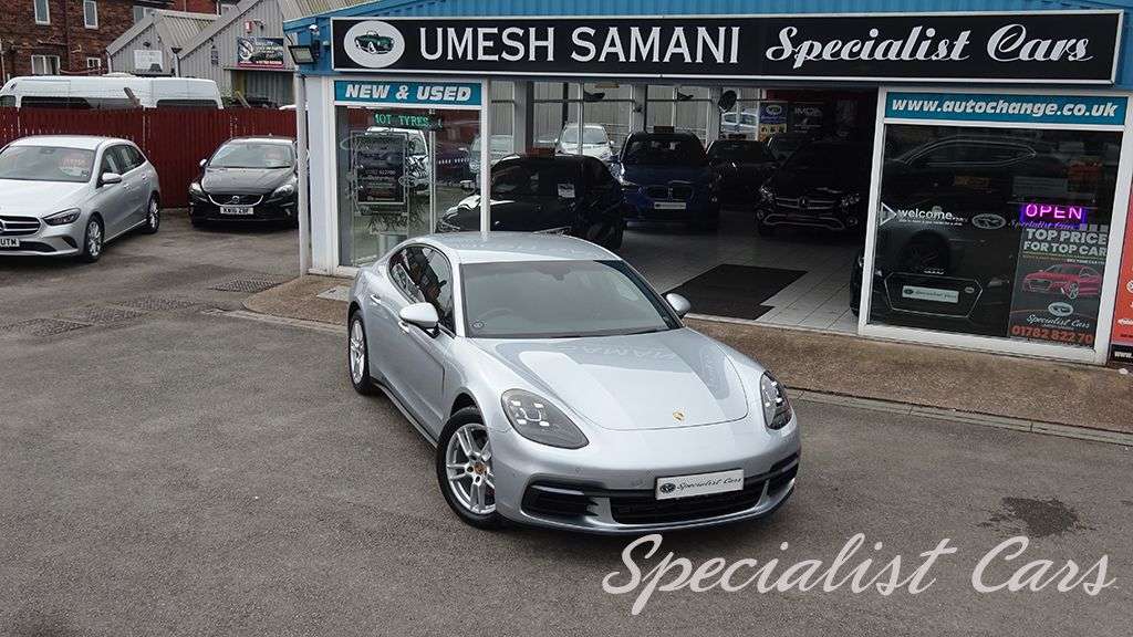 2017 PORSCHE PANAMERA 2017 PORSCHE PANAMERA
