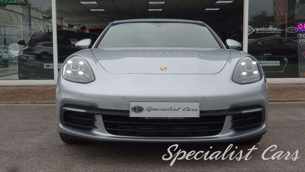 2017 PORSCHE PANAMERA 2017 PORSCHE PANAMERA