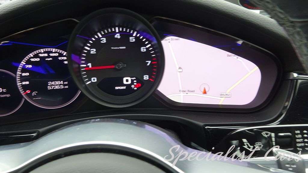 2017 PORSCHE PANAMERA 2017 PORSCHE PANAMERA