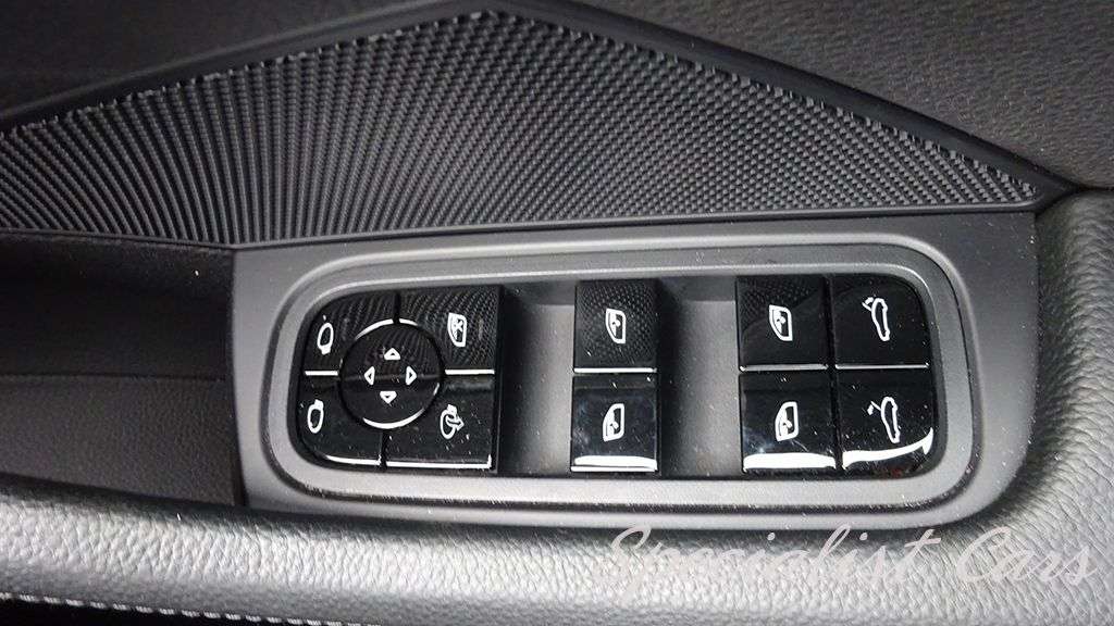 2017 PORSCHE PANAMERA 2017 PORSCHE PANAMERA