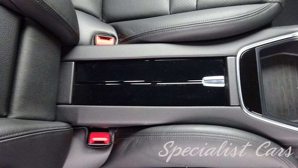 2017 PORSCHE PANAMERA 2017 PORSCHE PANAMERA