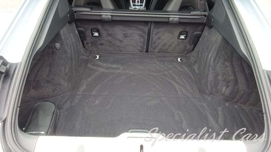 2017 PORSCHE PANAMERA 2017 PORSCHE PANAMERA