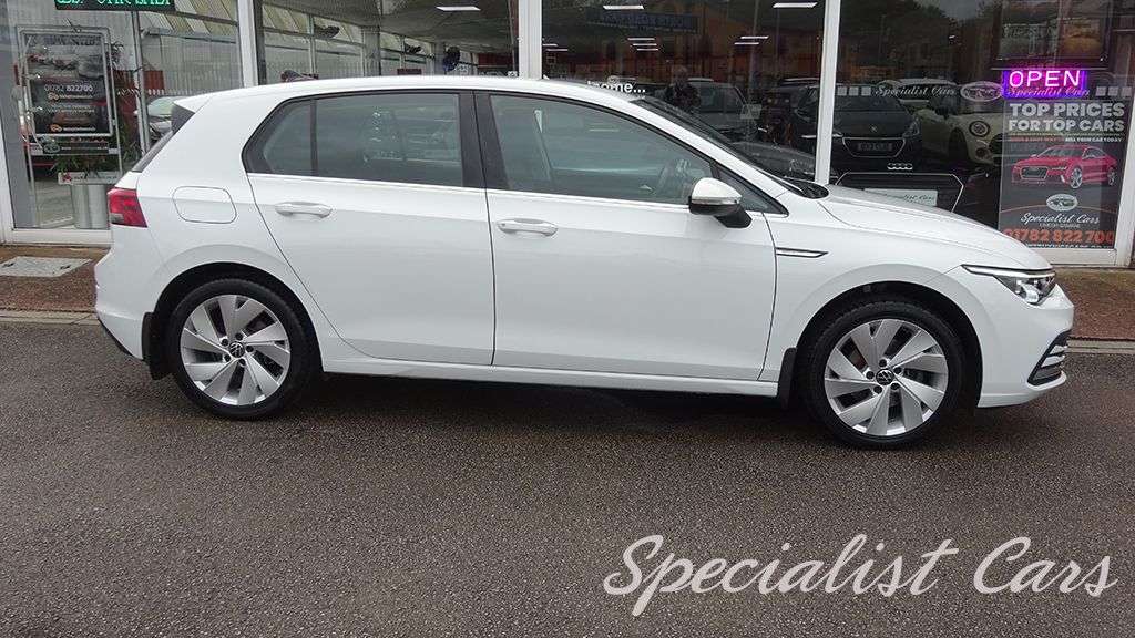 2022 VOLKSWAGEN GOLF 2022 VOLKSWAGEN GOLF