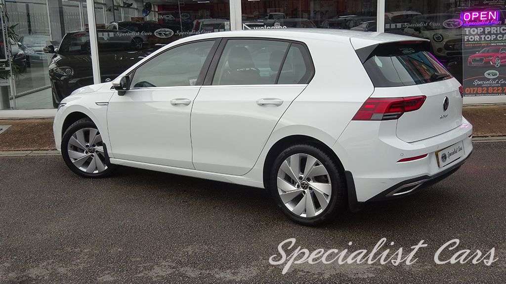 2022 VOLKSWAGEN GOLF 2022 VOLKSWAGEN GOLF