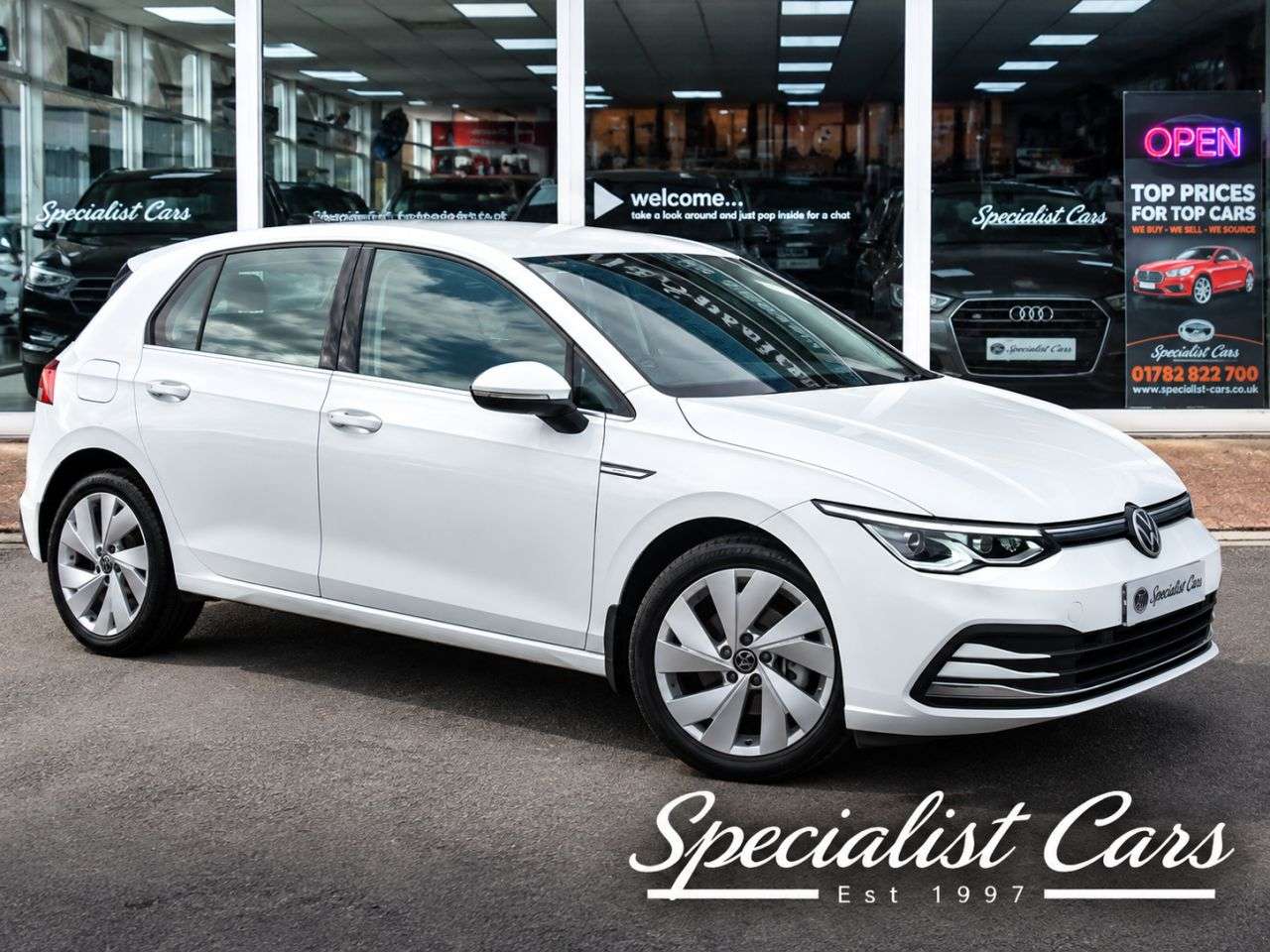 A 2022 VOLKSWAGEN GOLF 1.5 TSI Style Hatchback 5dr Petrol Manual Euro 6 (s/s) (150 ps) A 2022 VOLKSWAGEN GOLF 1.5 TSI Style Hatchback 5dr Petrol Manual Euro 6 (s/s) (150 ps)