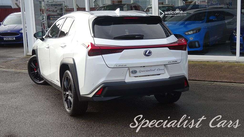 2021 LEXUS UX 2021 LEXUS UX