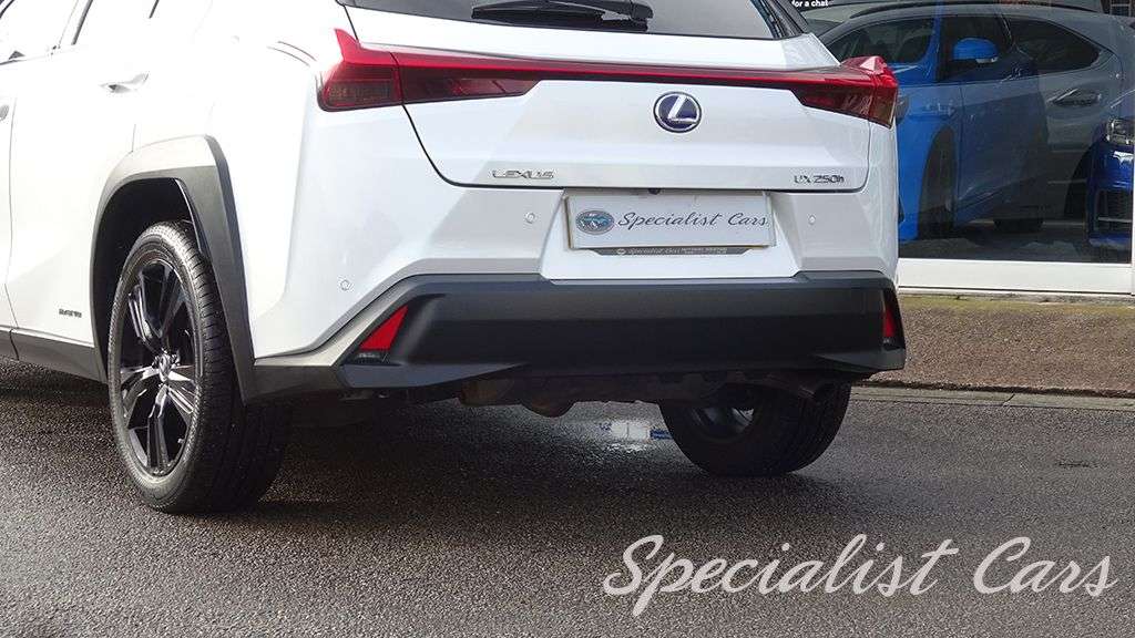 2021 LEXUS UX 2021 LEXUS UX