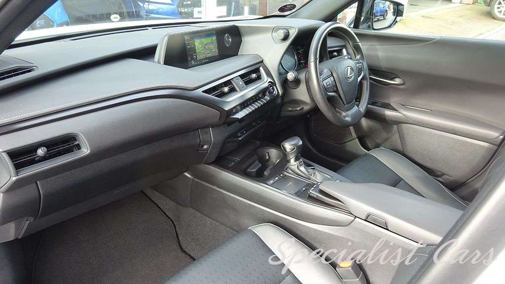 2021 LEXUS UX 2021 LEXUS UX