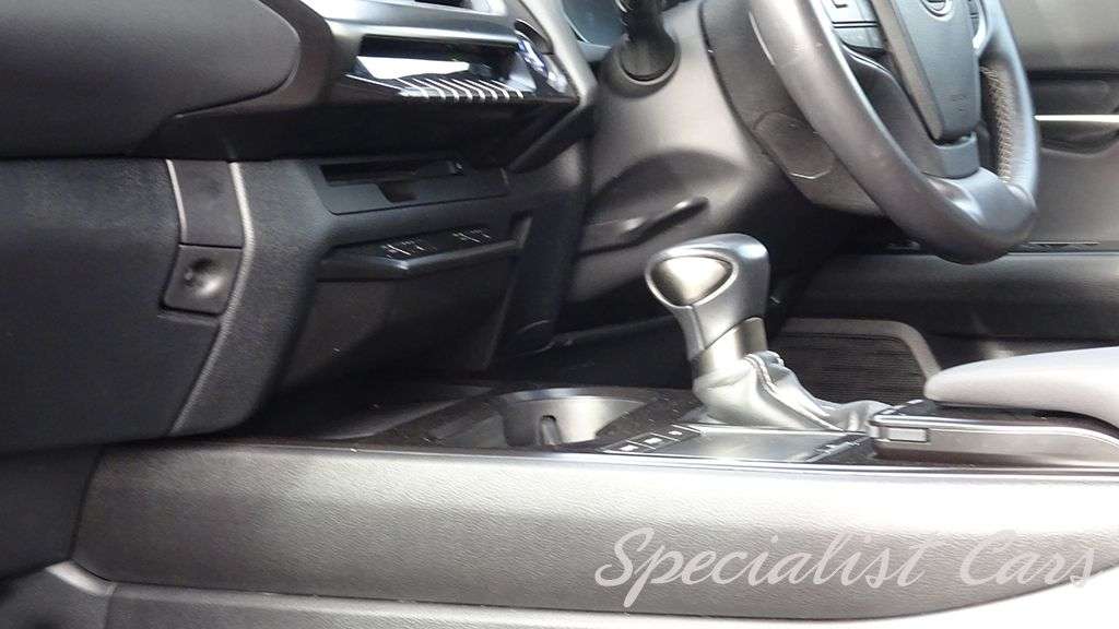 2021 LEXUS UX 2021 LEXUS UX