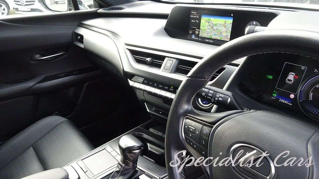 2021 LEXUS UX 2021 LEXUS UX