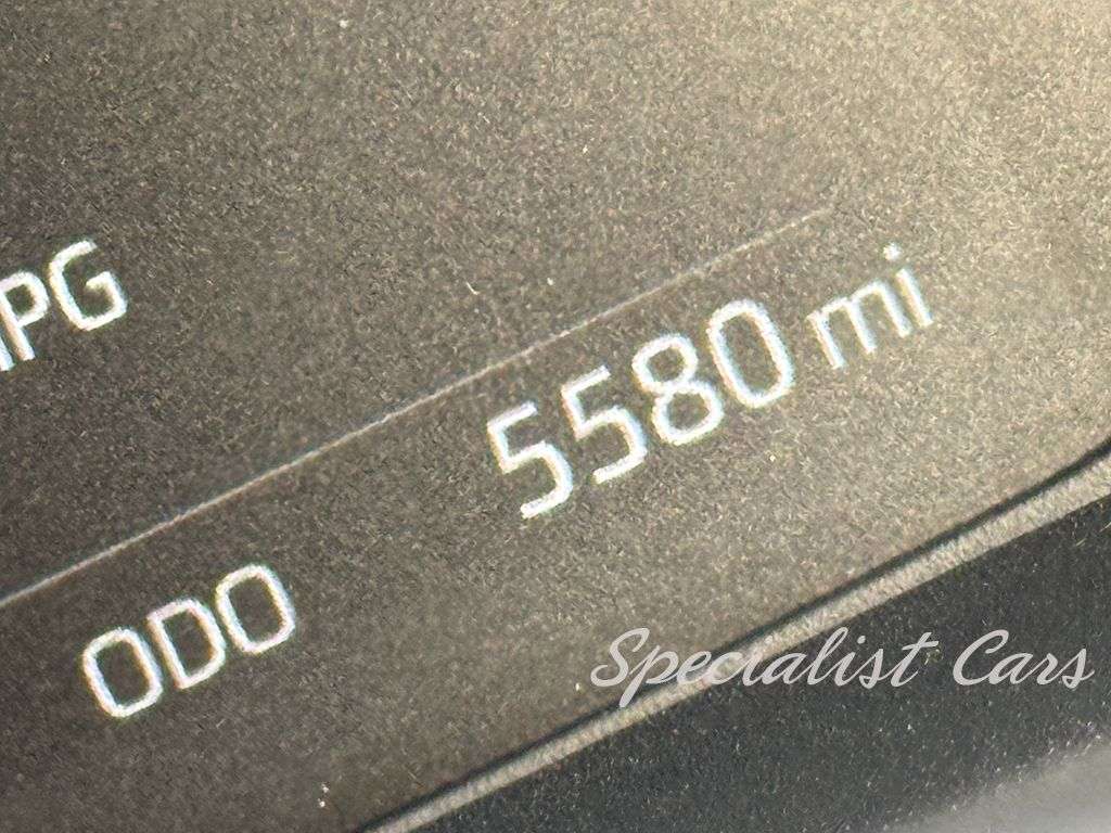 A 2024 TOYOTA AYGO X 1.0 VVT-i Edge Hatchback 5dr Petrol x-shift Euro 6 (s/s) (72 ps) A 2024 TOYOTA AYGO X 1.0 VVT-i Edge Hatchback 5dr Petrol x-shift Euro 6 (s/s) (72 ps)