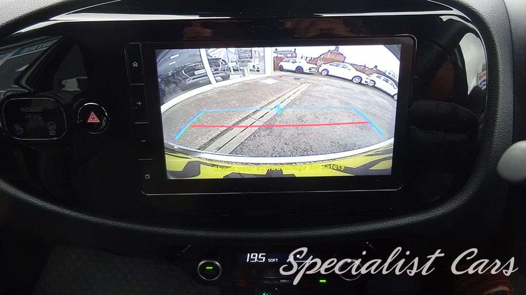 2024 TOYOTA AYGO X 2024 TOYOTA AYGO X