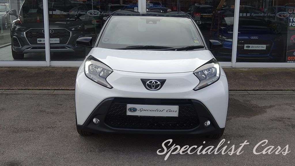2024 TOYOTA AYGO X 2024 TOYOTA AYGO X