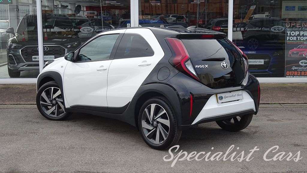 2024 TOYOTA AYGO X 2024 TOYOTA AYGO X